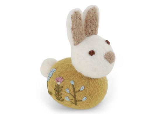 Sitzender Hase mit Blumenstickerei, ocker, GRY & SIF
