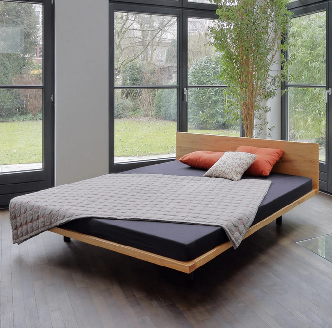 Massivholzbett mit Lattenrost SWING, Holzmanufaktur 