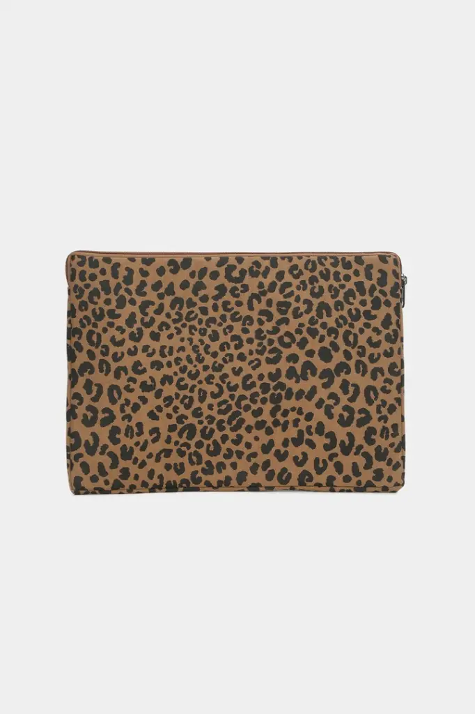 pochette-ava-M-leopard-cannelle-dos-packshot-hindbag_720x.webp