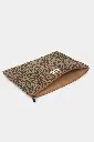 pochette-ava-M-leopard-cannelle-int-packshot-hindbag_720x.webp