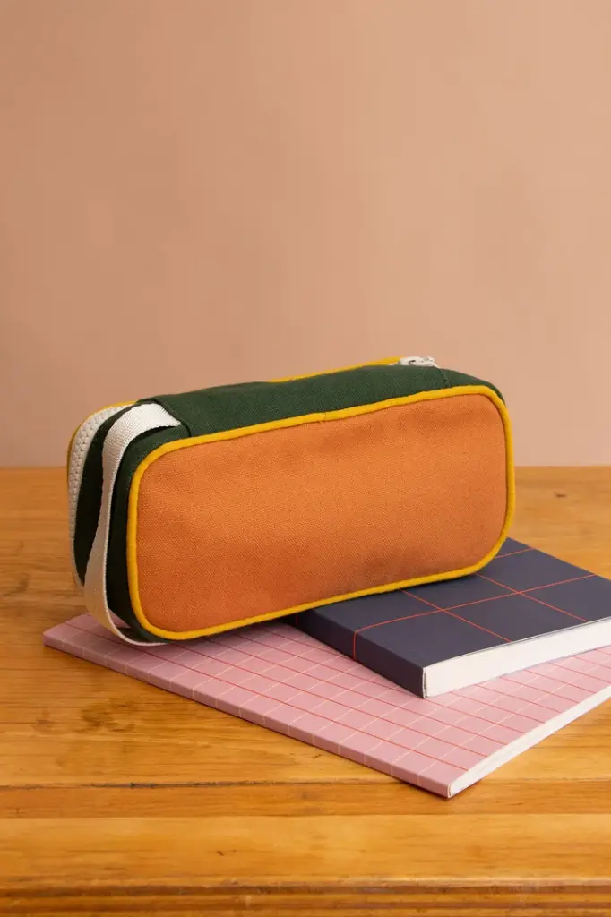 trousse-max-tricolore-be-03-hindbag_720x.webp