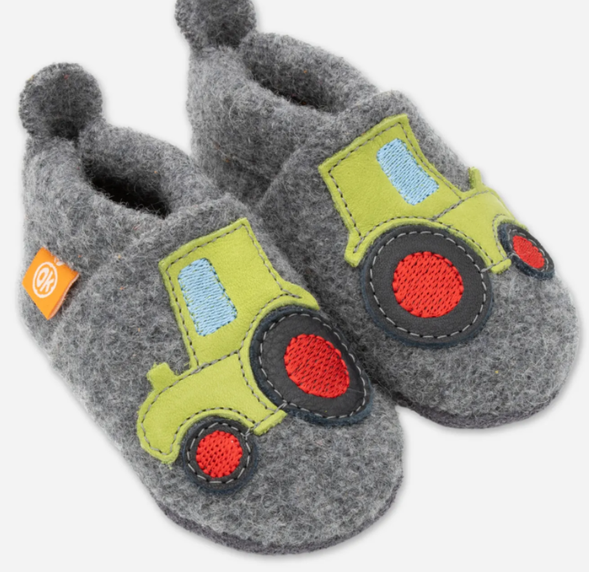 Wool slipper Amigo-Wolli ‘Tractor Herbert’, Orangenkinder