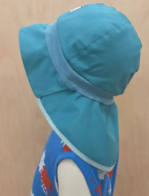 Sun hat fire brigade with rope,  PICKAPOOH