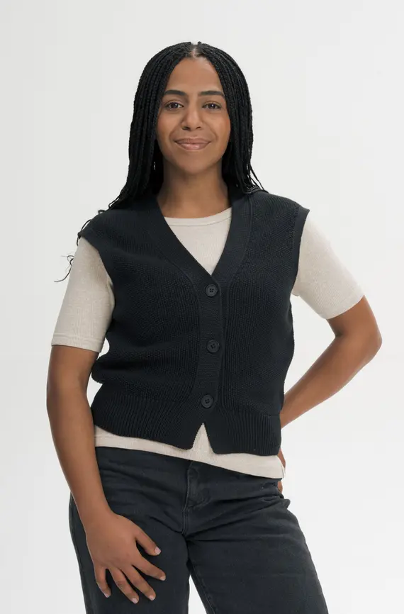 Textured knit vest Style "BHOJA", Mela