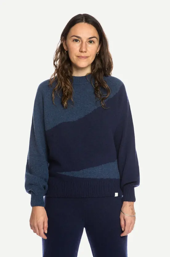 Raglan Sweater, Matona