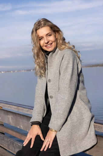 Women's wool felt coat, Disana