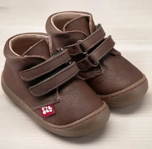 Children's shoe "Nino Dark brown" made of vegetable-tanned leather with Velcro closure, Pololo